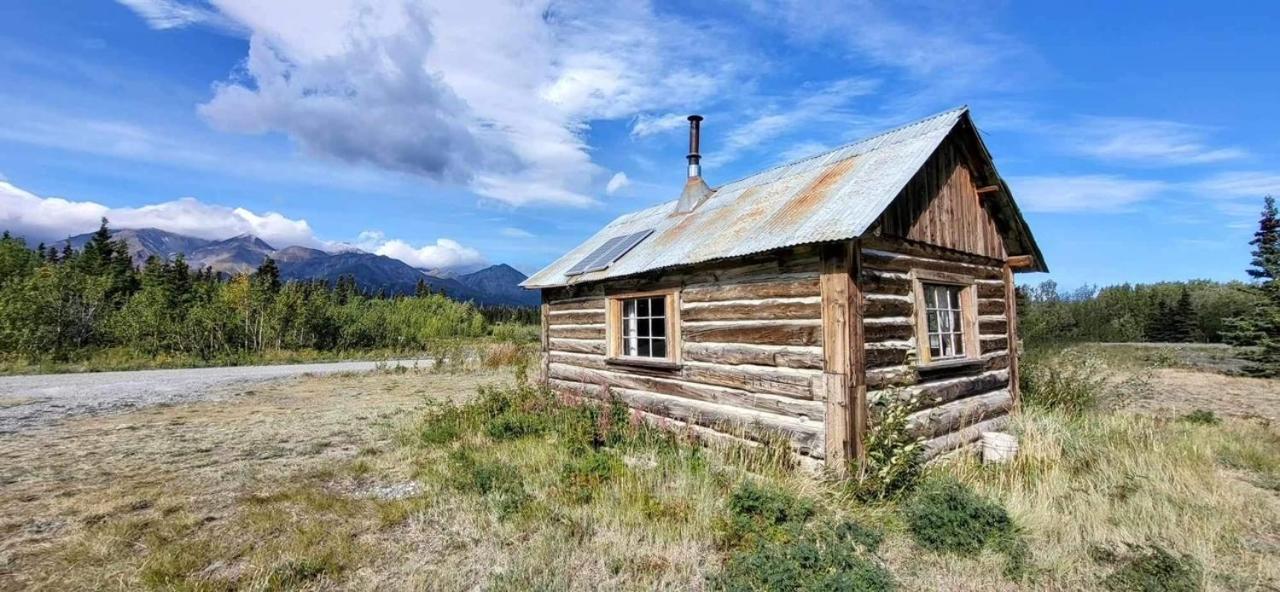 Mount Logan Ecolodge & Retreat Center Haines Junction Buitenkant foto