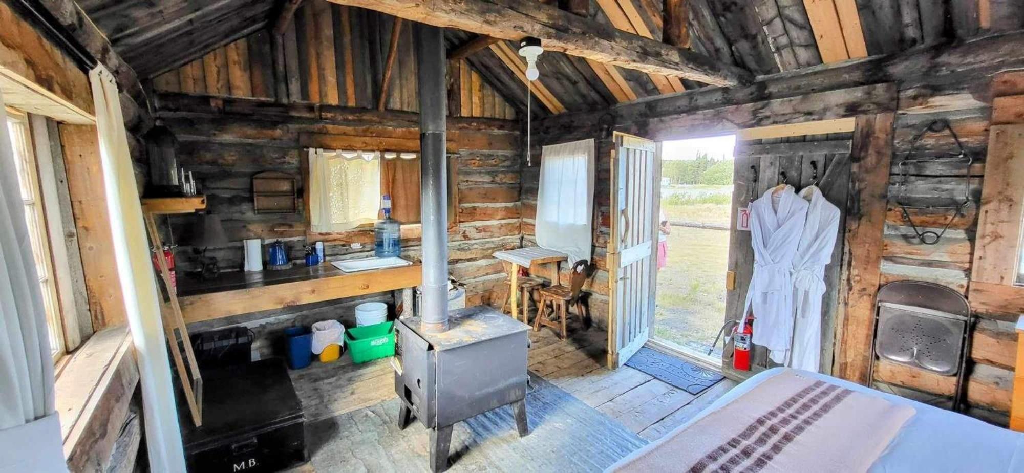 Mount Logan Ecolodge & Retreat Center Haines Junction Buitenkant foto