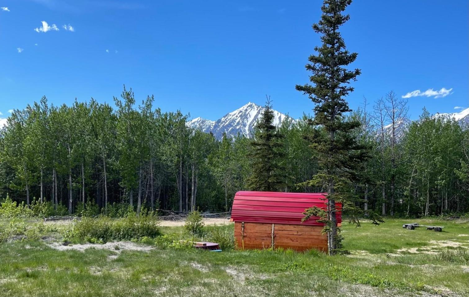 Mount Logan Ecolodge & Retreat Center Haines Junction Buitenkant foto