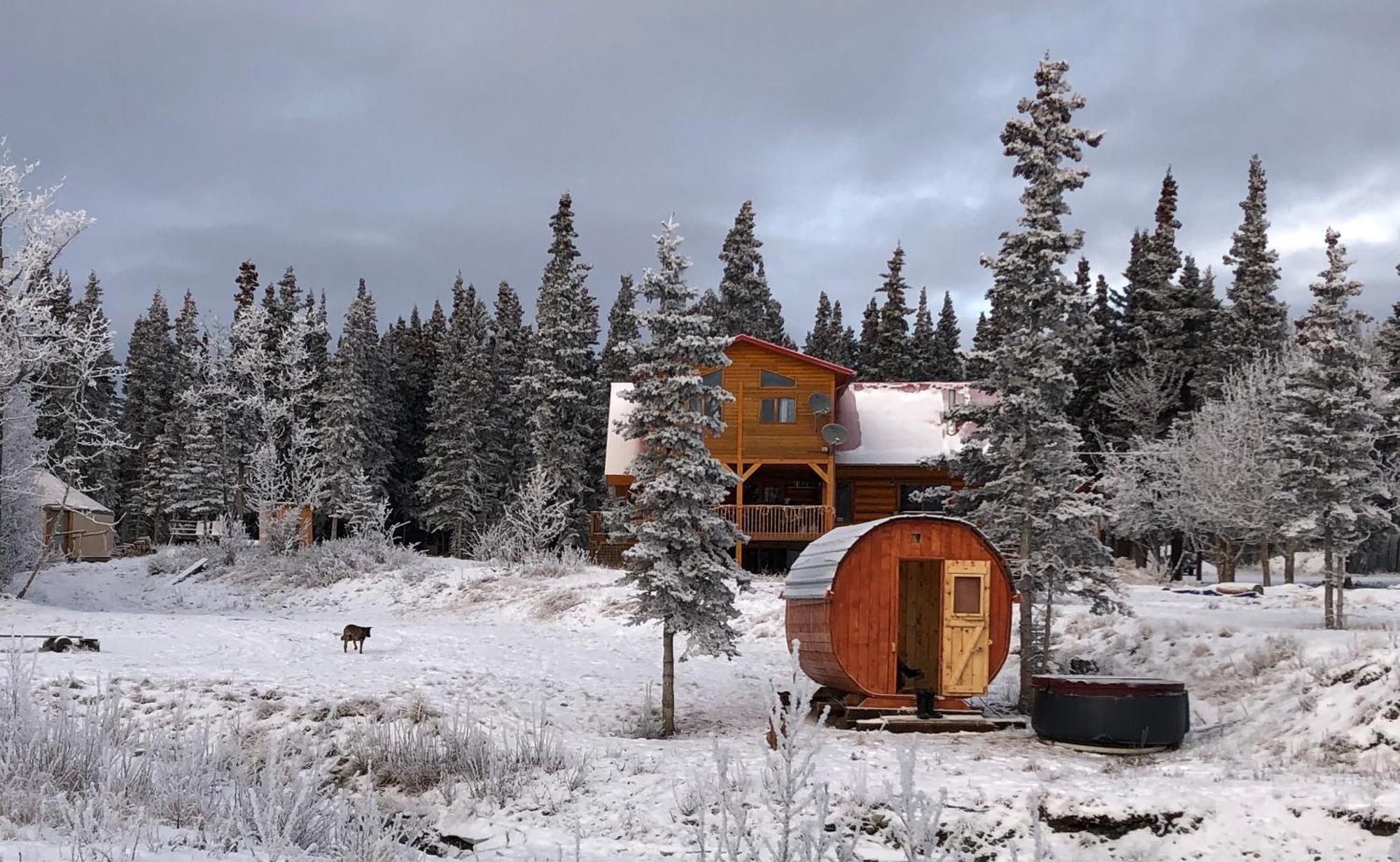 Mount Logan Ecolodge & Retreat Center Haines Junction Buitenkant foto