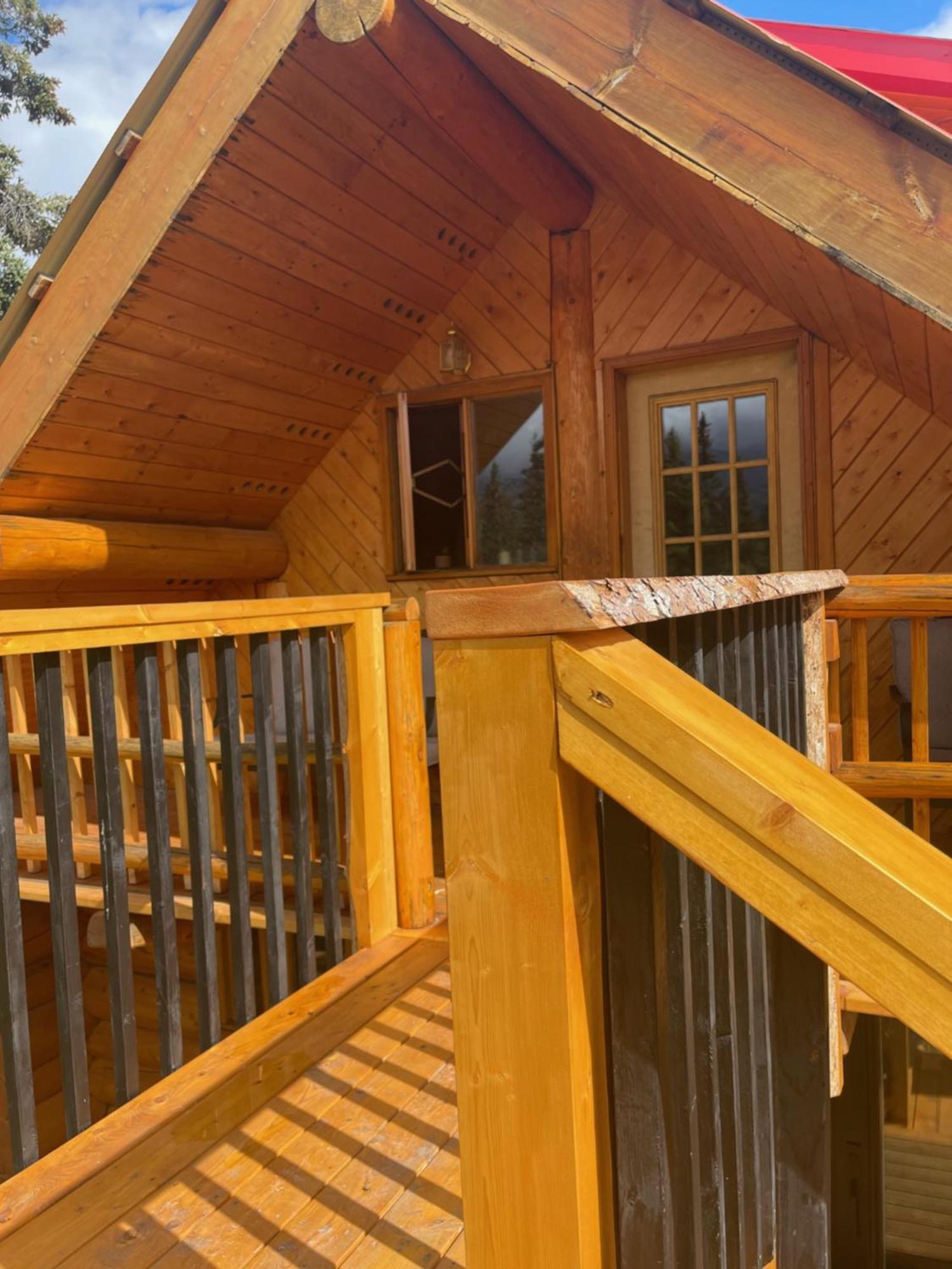 Mount Logan Ecolodge & Retreat Center Haines Junction Buitenkant foto