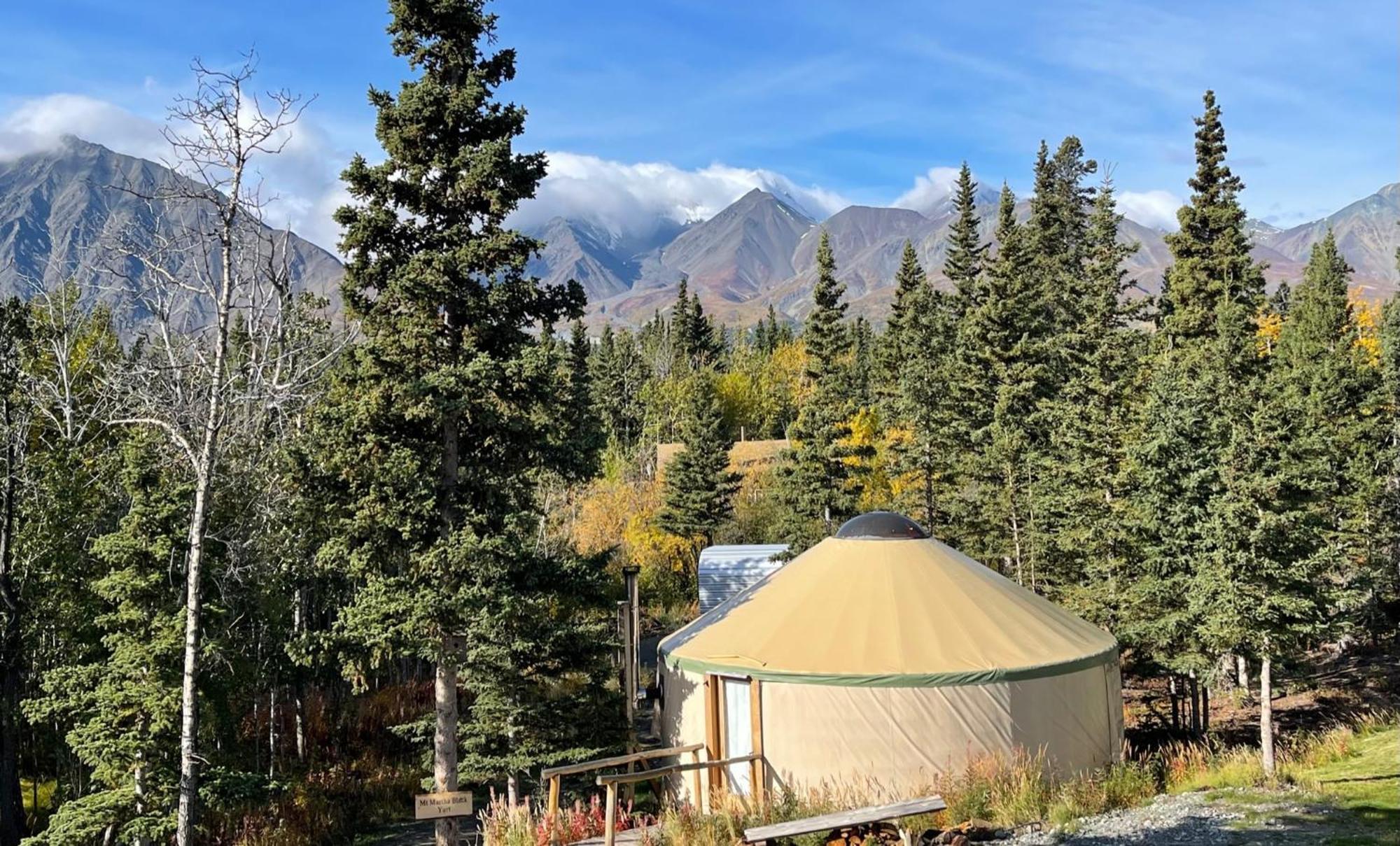 Mount Logan Ecolodge & Retreat Center Haines Junction Buitenkant foto