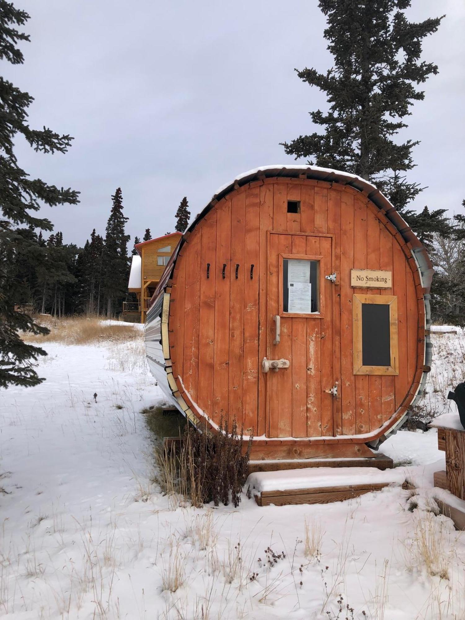 Mount Logan Ecolodge & Retreat Center Haines Junction Buitenkant foto