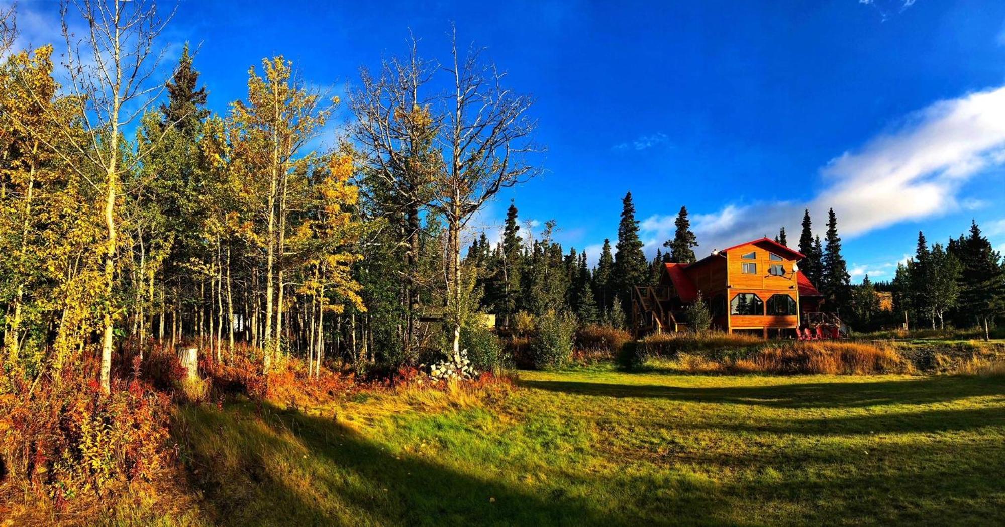 Mount Logan Ecolodge & Retreat Center Haines Junction Buitenkant foto